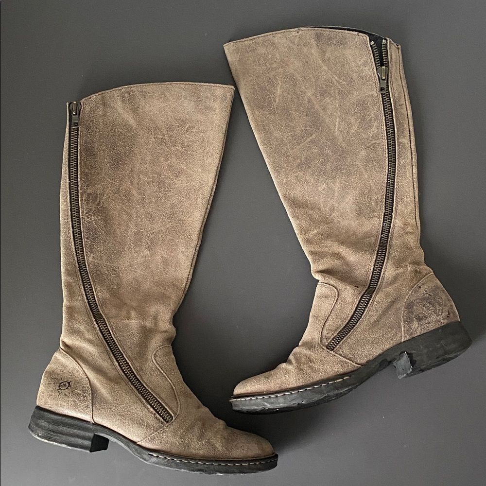 Born Women’s Tan Distressed Suede Leather Boots Side Zipper US Sz 8.5 Boho Chic